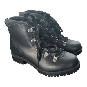 Clarks Faralyn Alpha Ankle Boots Women's Sz 5.5 Black Leather Lace Up Lug Sole